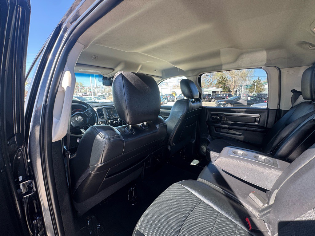 2017 RAM 1500 Image 10