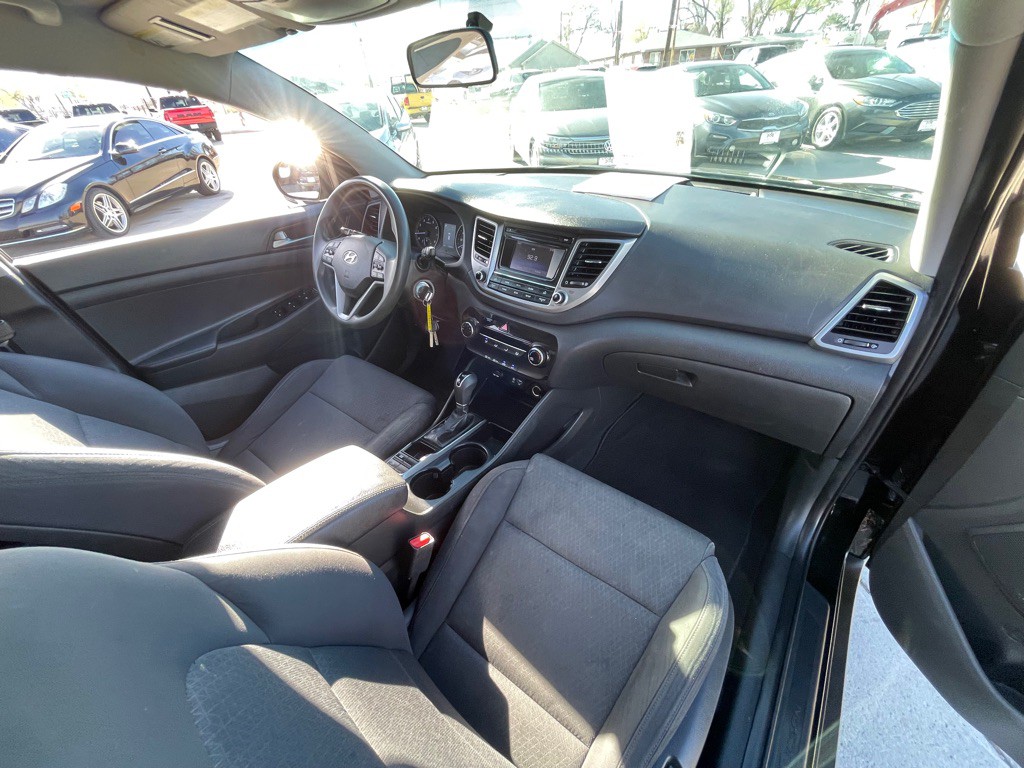 2017 Hyundai Tucson Image 18