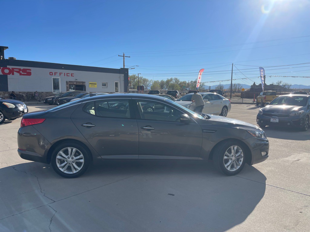 2013 Kia Optima Image 2