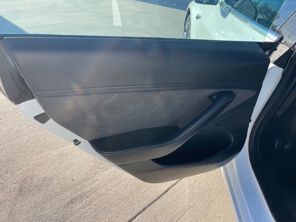 2018 Tesla Model 3 Image 12