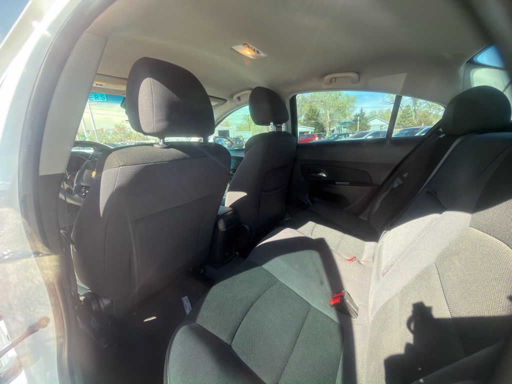 2016 Chevrolet Cruze Image 9