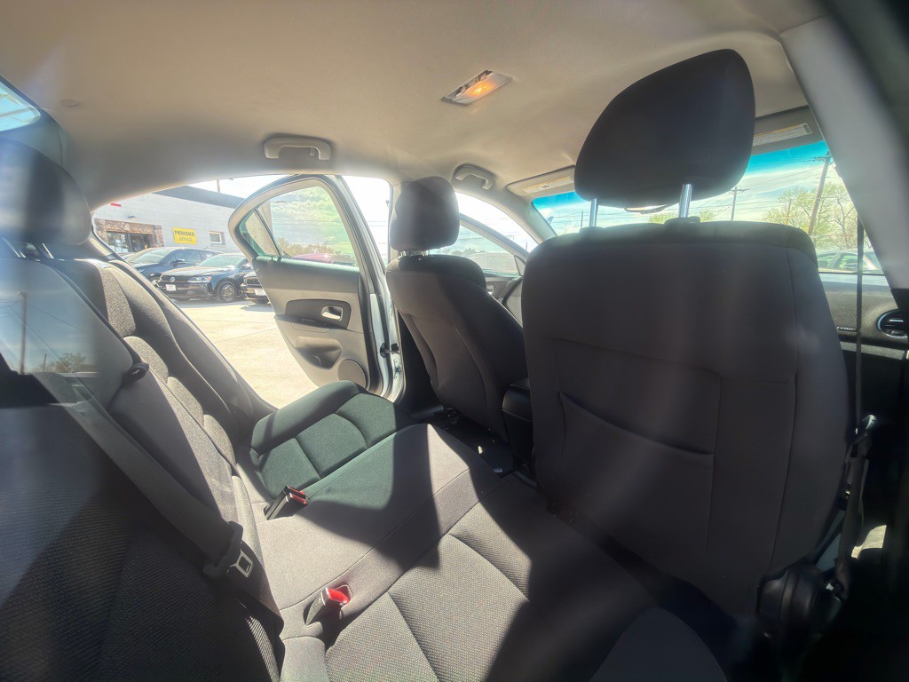 2016 Chevrolet Cruze Image 10