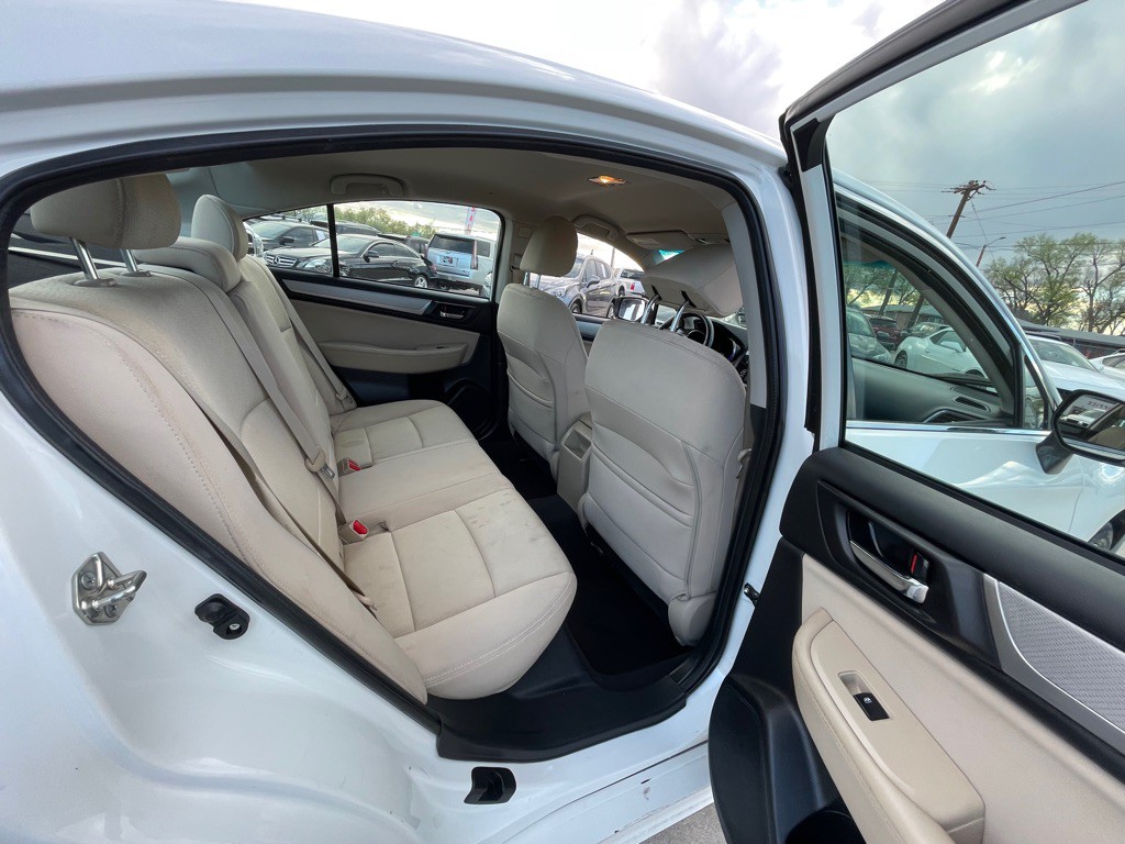 2016 Subaru Legacy Image 13