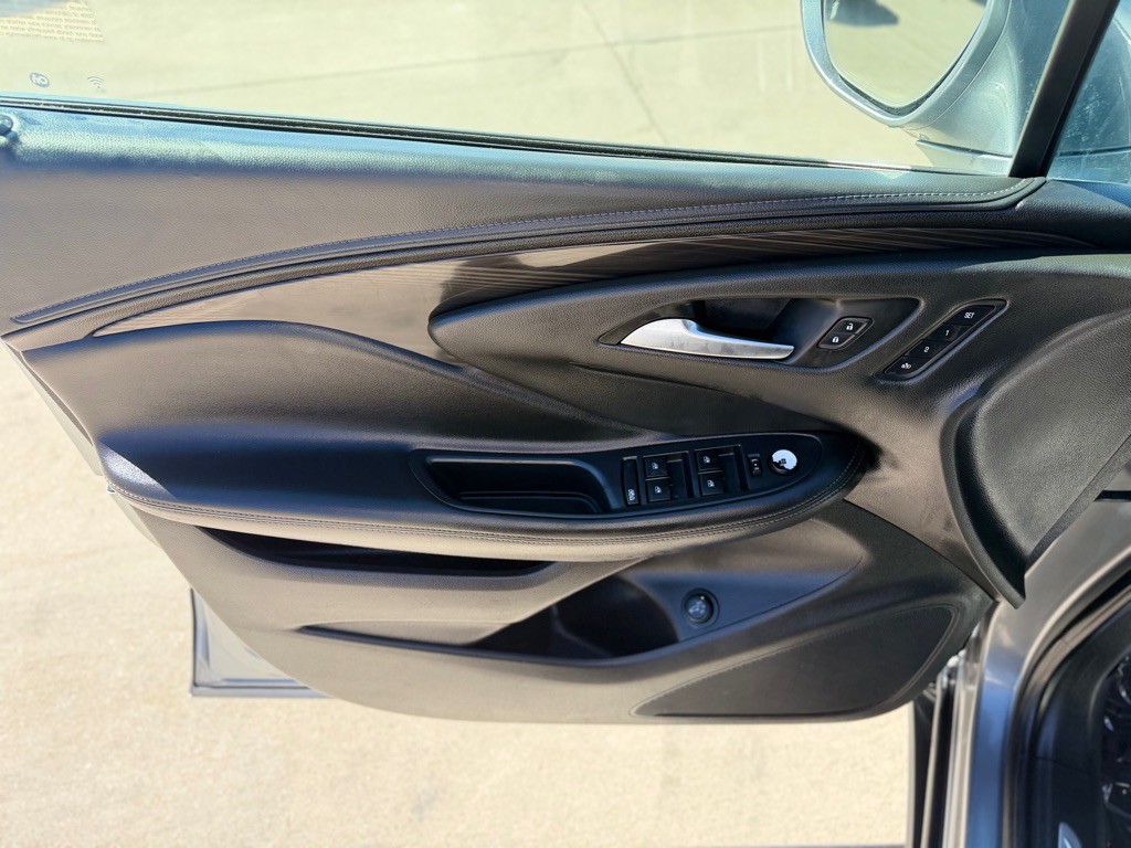 2020 Buick Envision Image 8