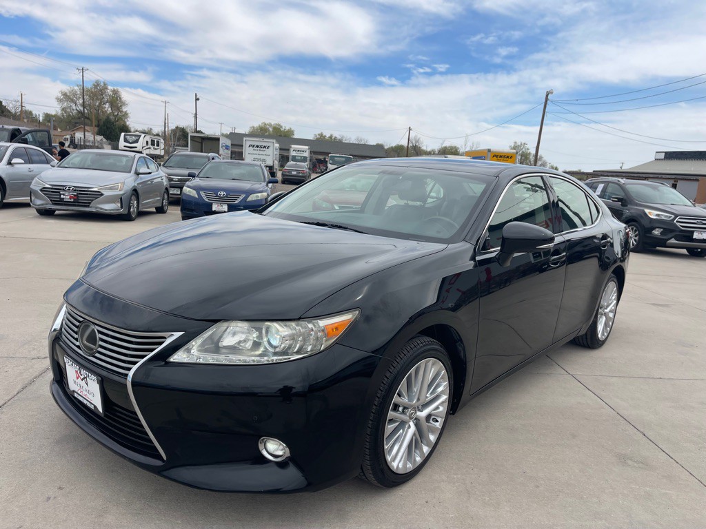 2014 Lexus ES Image 6