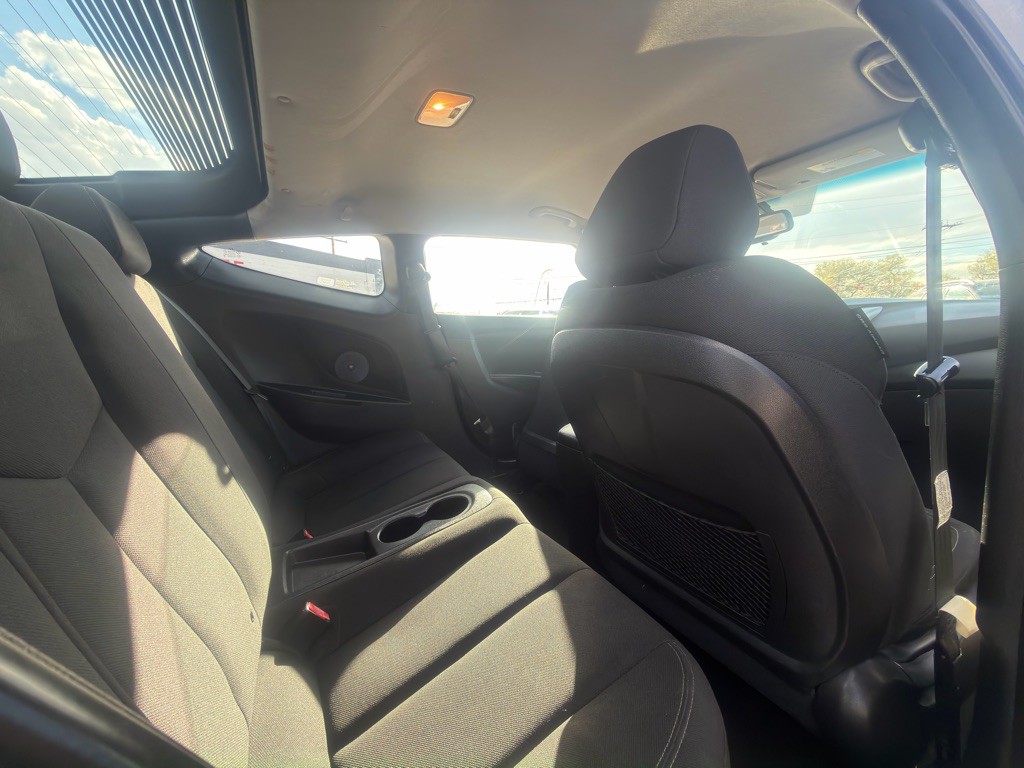 2012 Hyundai Veloster Image 11