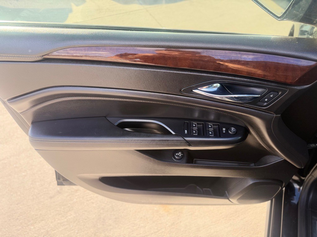 2016 Cadillac SRX Image 9