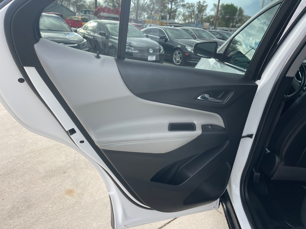 2020 Chevrolet Equinox Image 12