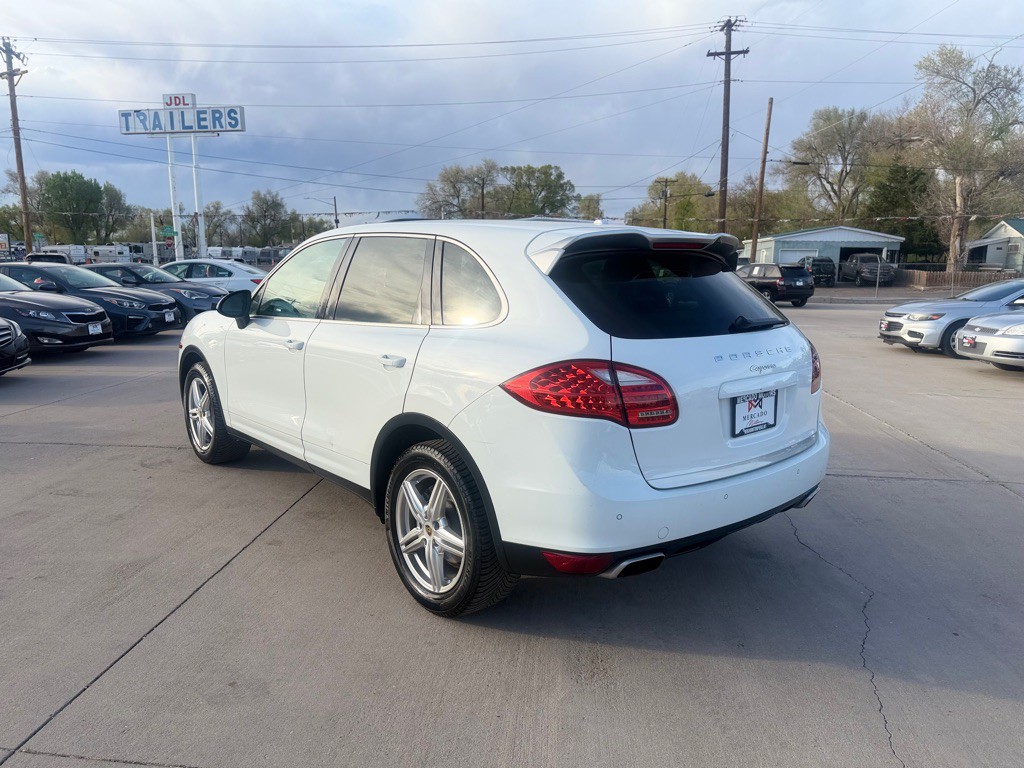 2014 Porsche Cayenne Image 5