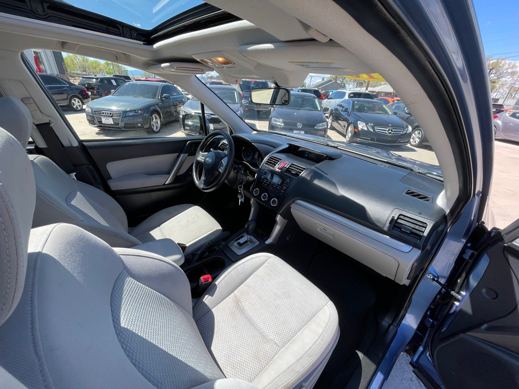 2015 Subaru Forester Image 17