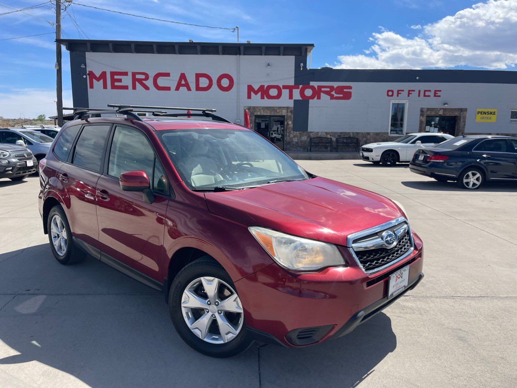 2015 Subaru Forester Image 1