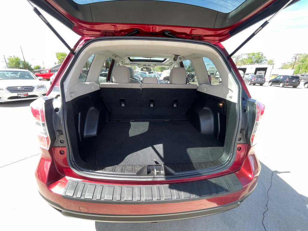 2015 Subaru Forester Image 14