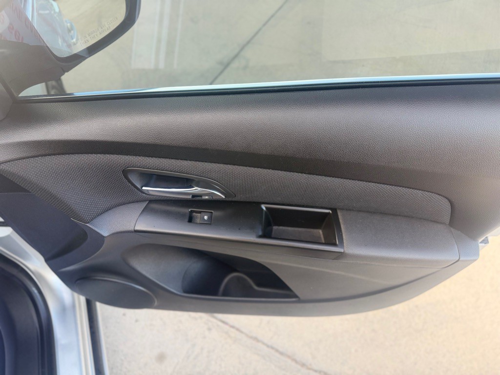 2014 Chevrolet Cruze Image 18