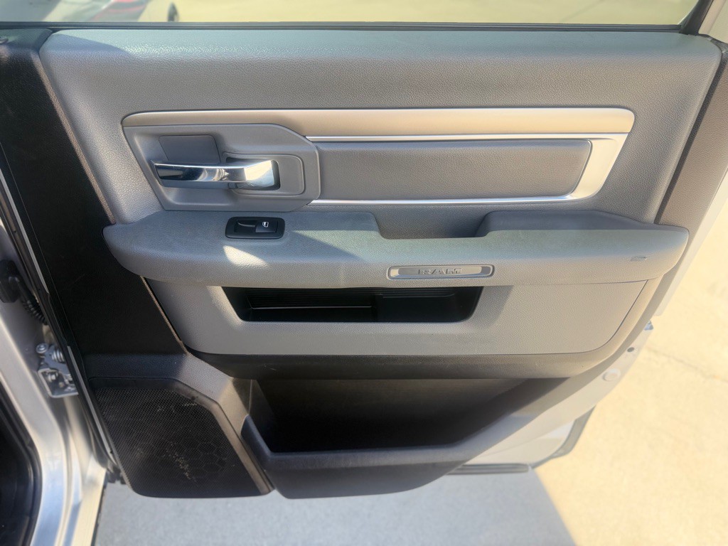 2014 RAM 1500 Image 15