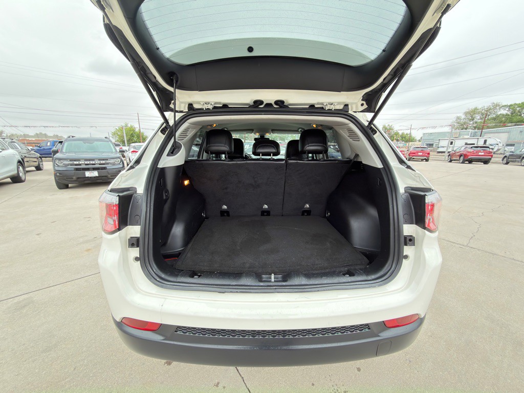 2018 Jeep Compass Image 15