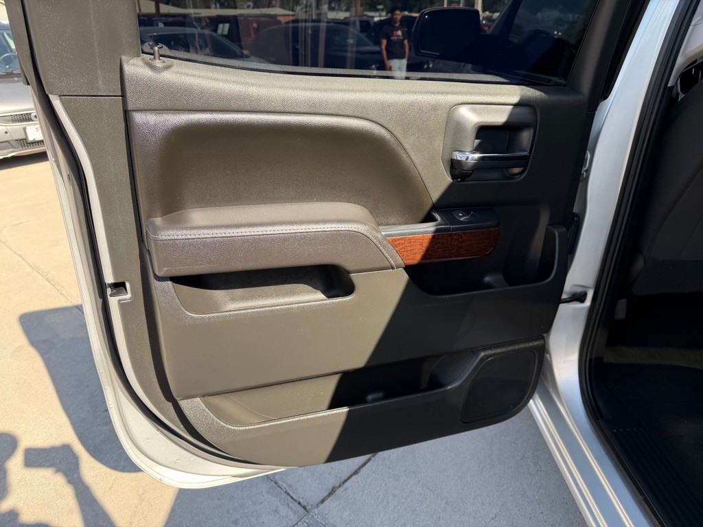 2017 GMC Sierra Image 24