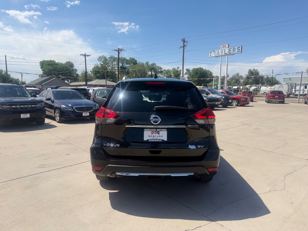 2017 Nissan Rogue Image 4