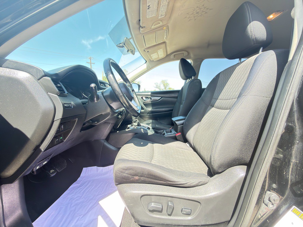 2017 Nissan Rogue Image 10