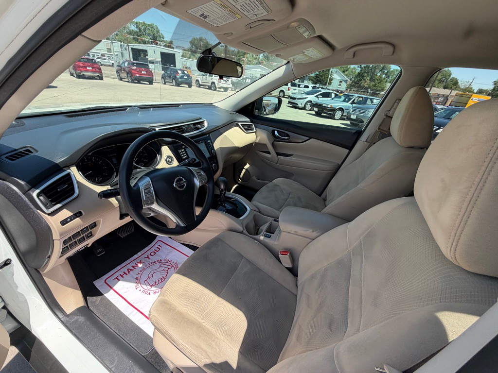 2016 Nissan Rogue Image 9