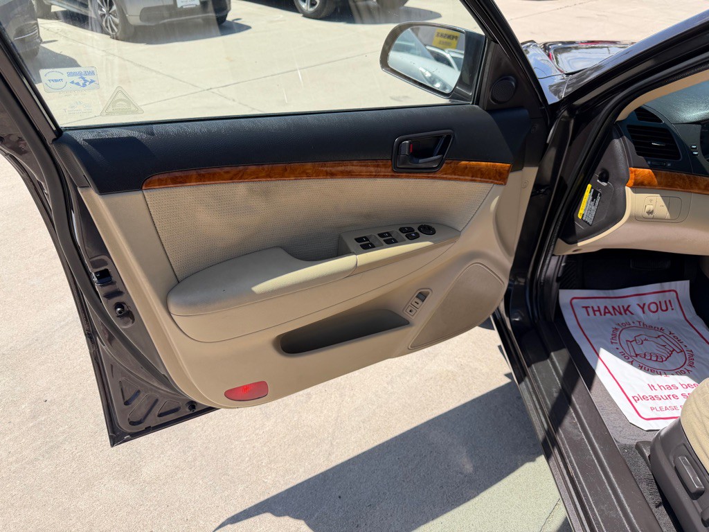 2009 Hyundai Sonata Image 10