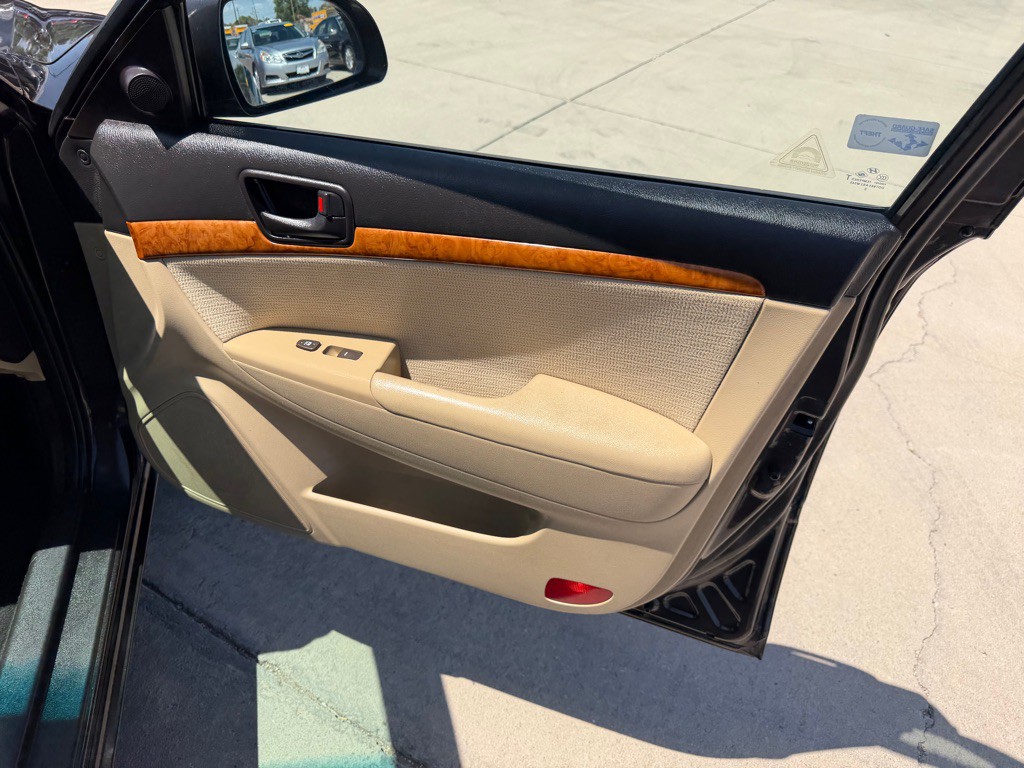 2009 Hyundai Sonata Image 17