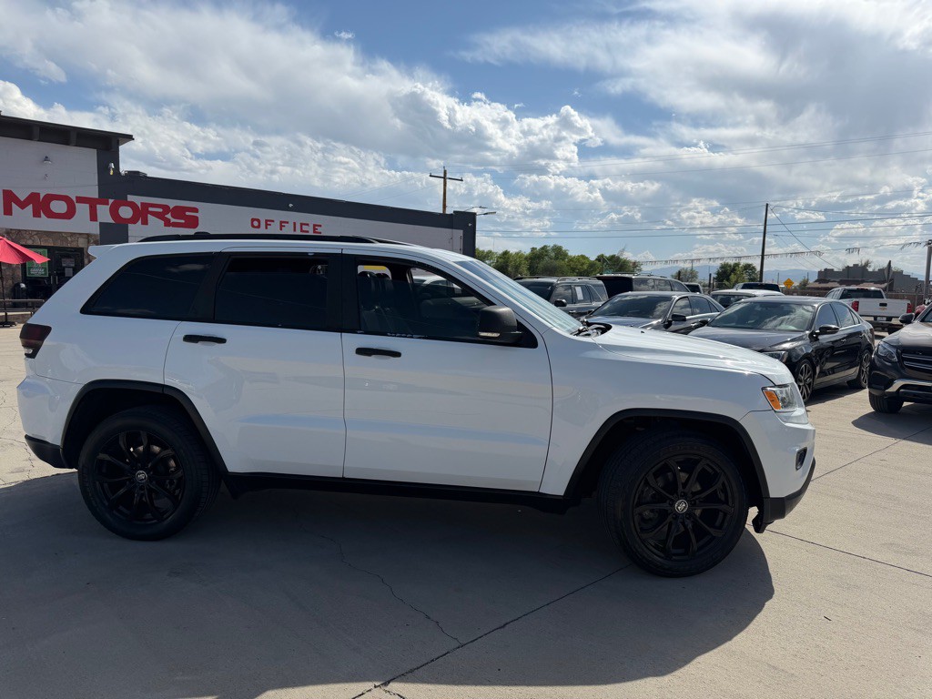 2015 Jeep Grand Cherokee Image 2
