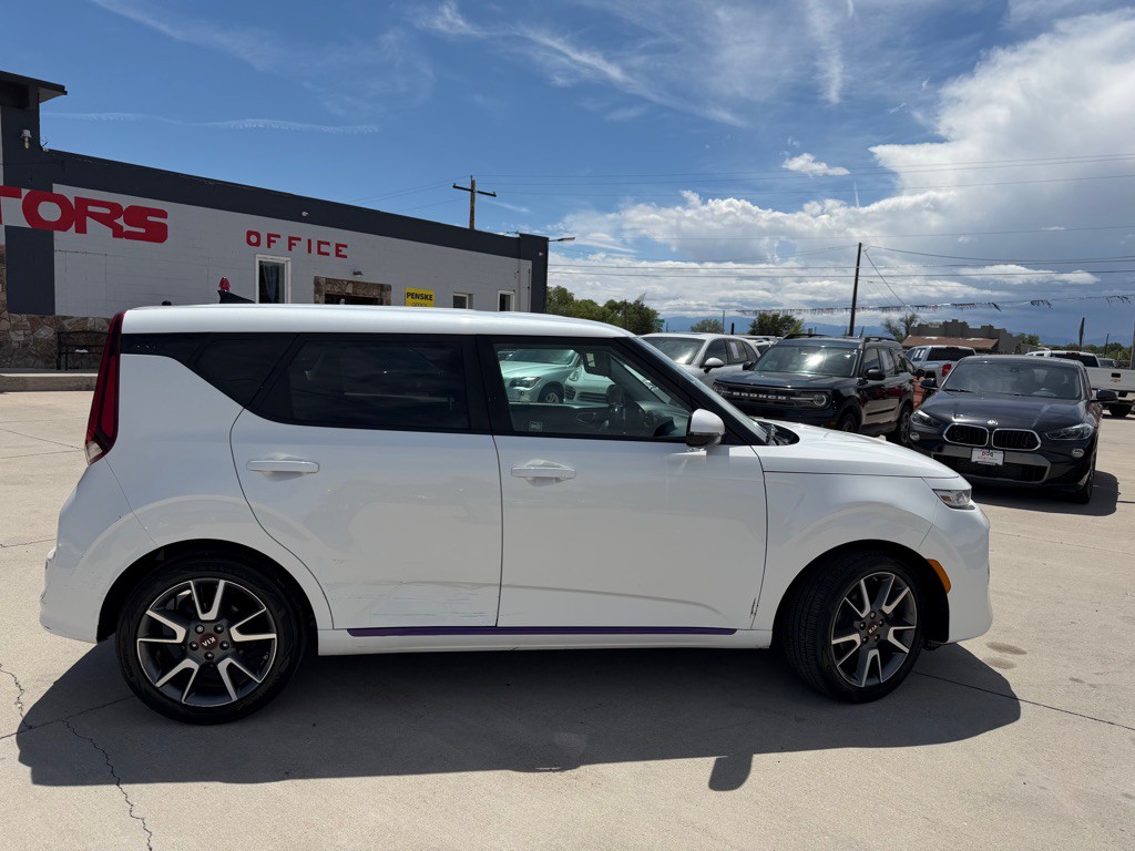 2020 Kia Soul Image 2