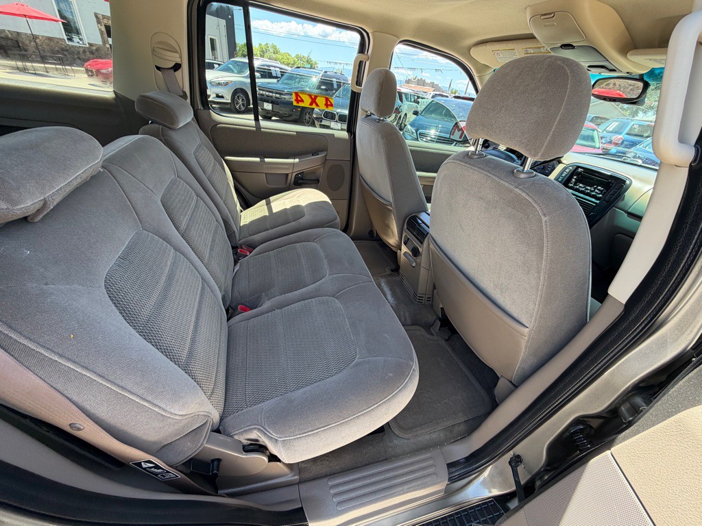 2002 Ford Explorer Image 15