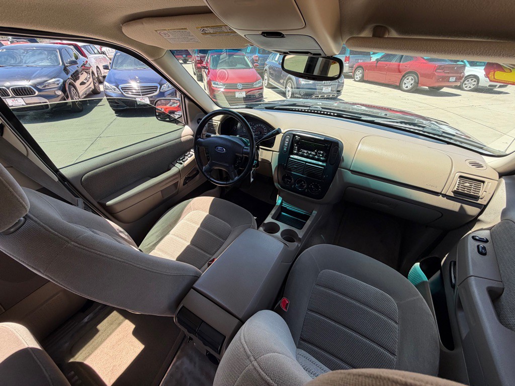 2002 Ford Explorer Image 16