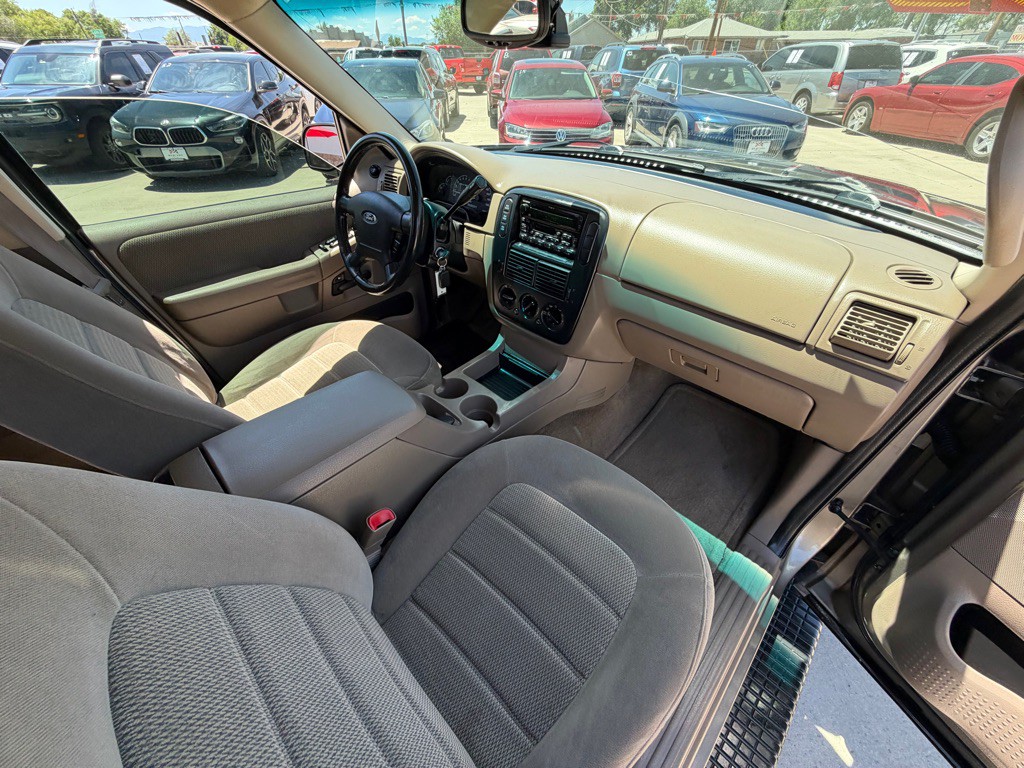 2002 Ford Explorer Image 19