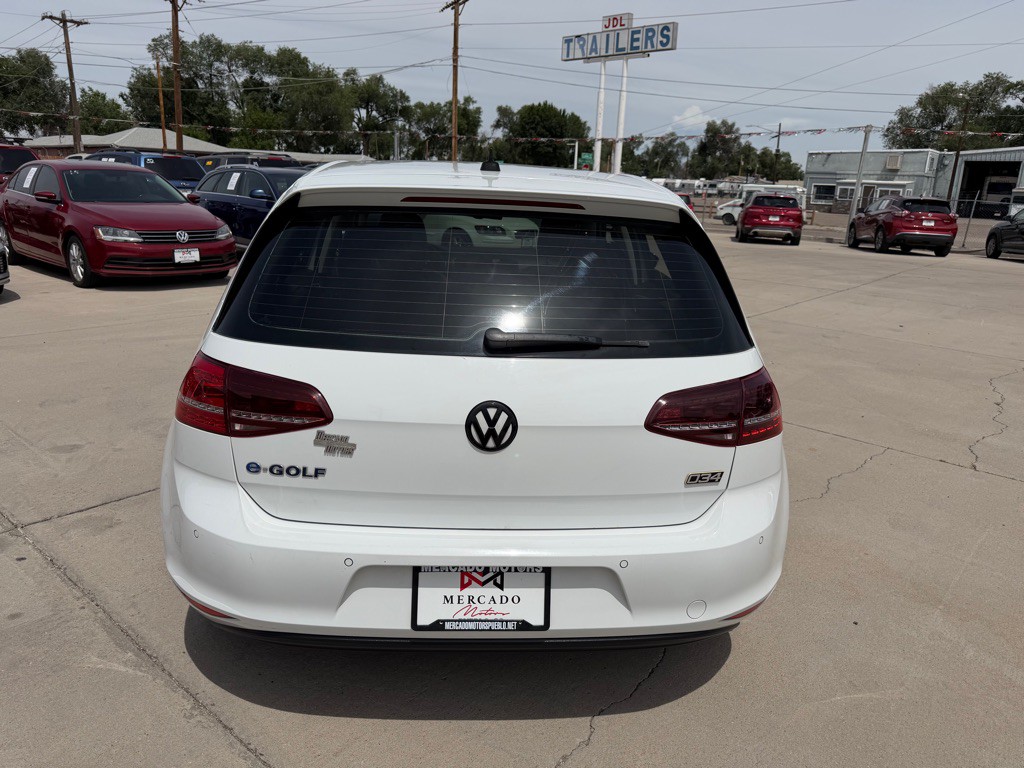 2016 Volkswagen Golf Image 4