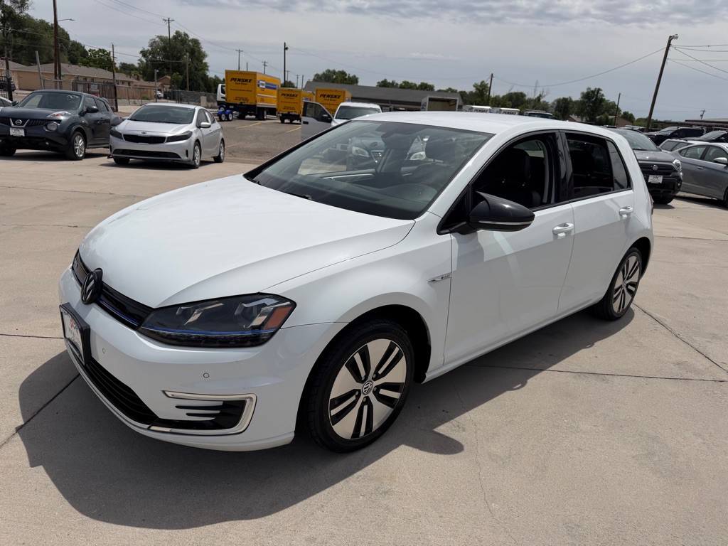 2016 Volkswagen Golf Image 6