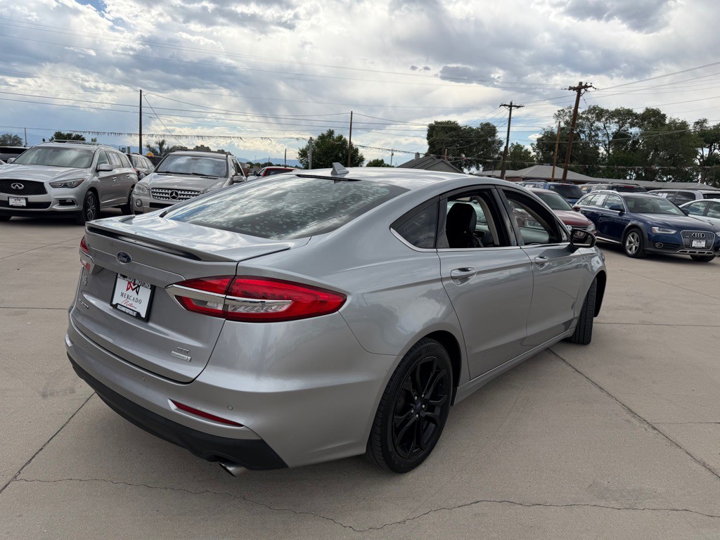 2020 Ford Fusion Image 3