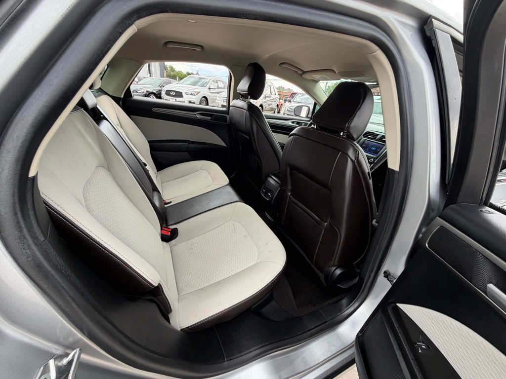 2020 Ford Fusion Image 14