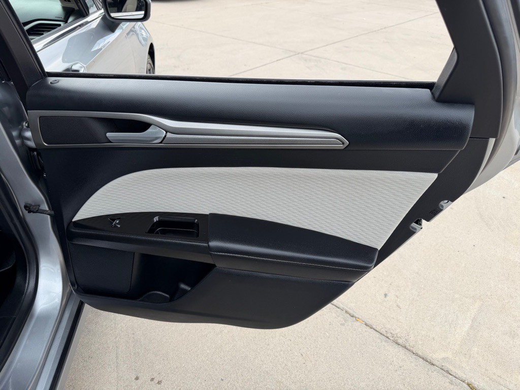 2020 Ford Fusion Image 15