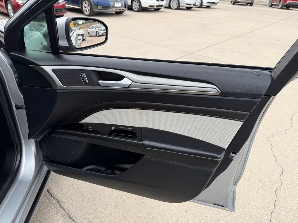 2020 Ford Fusion Image 36