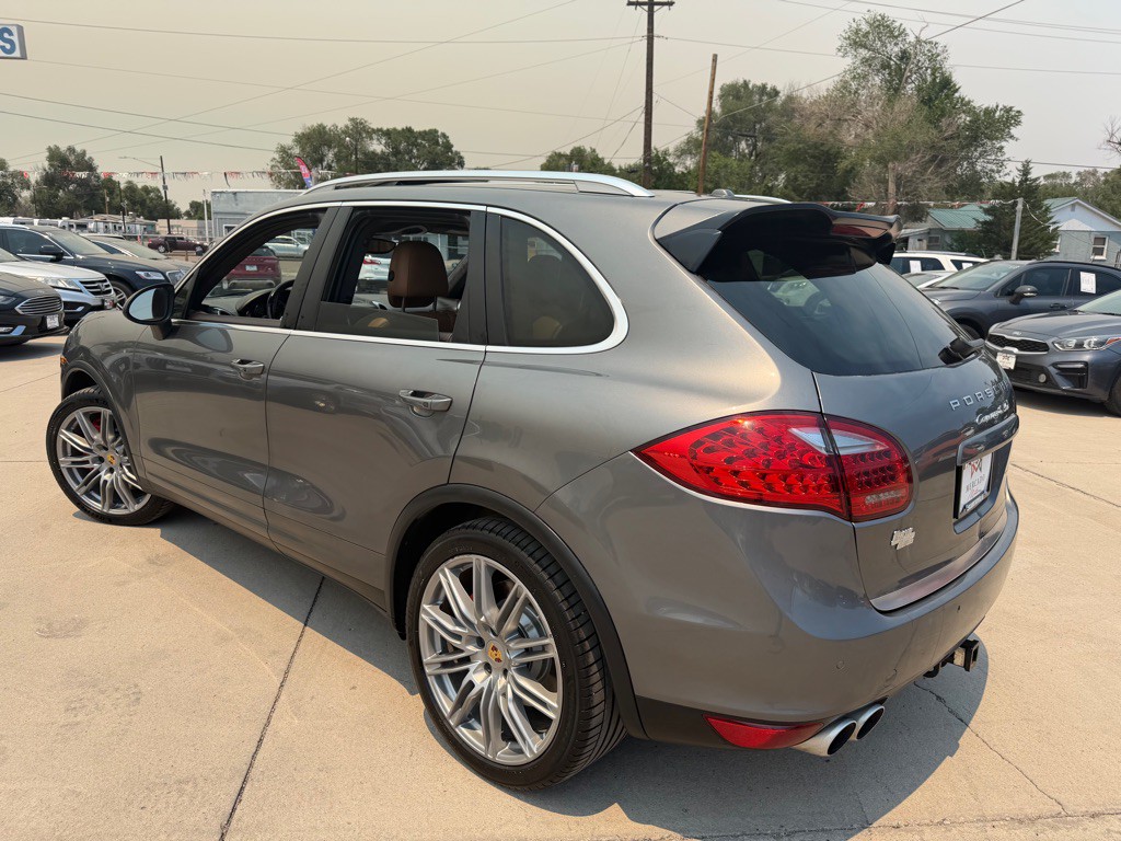 2014 Porsche Cayenne Image 5