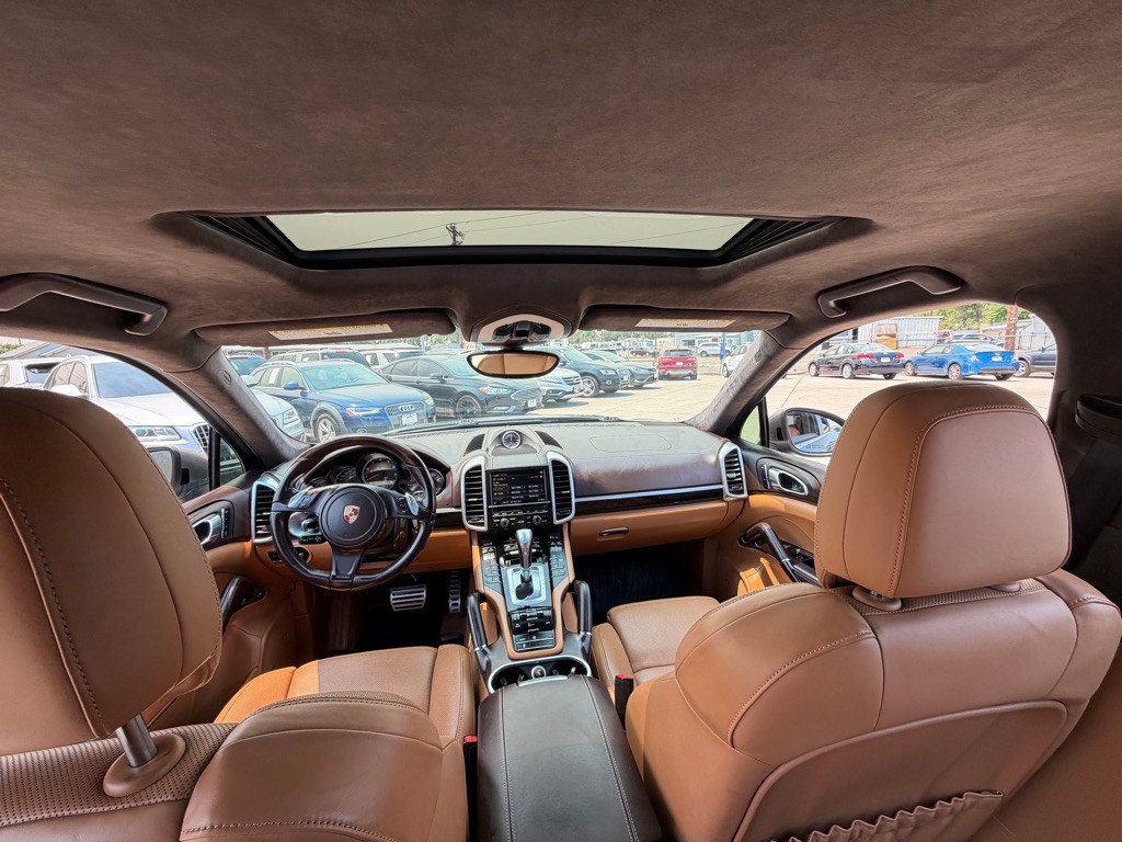2014 Porsche Cayenne Image 14