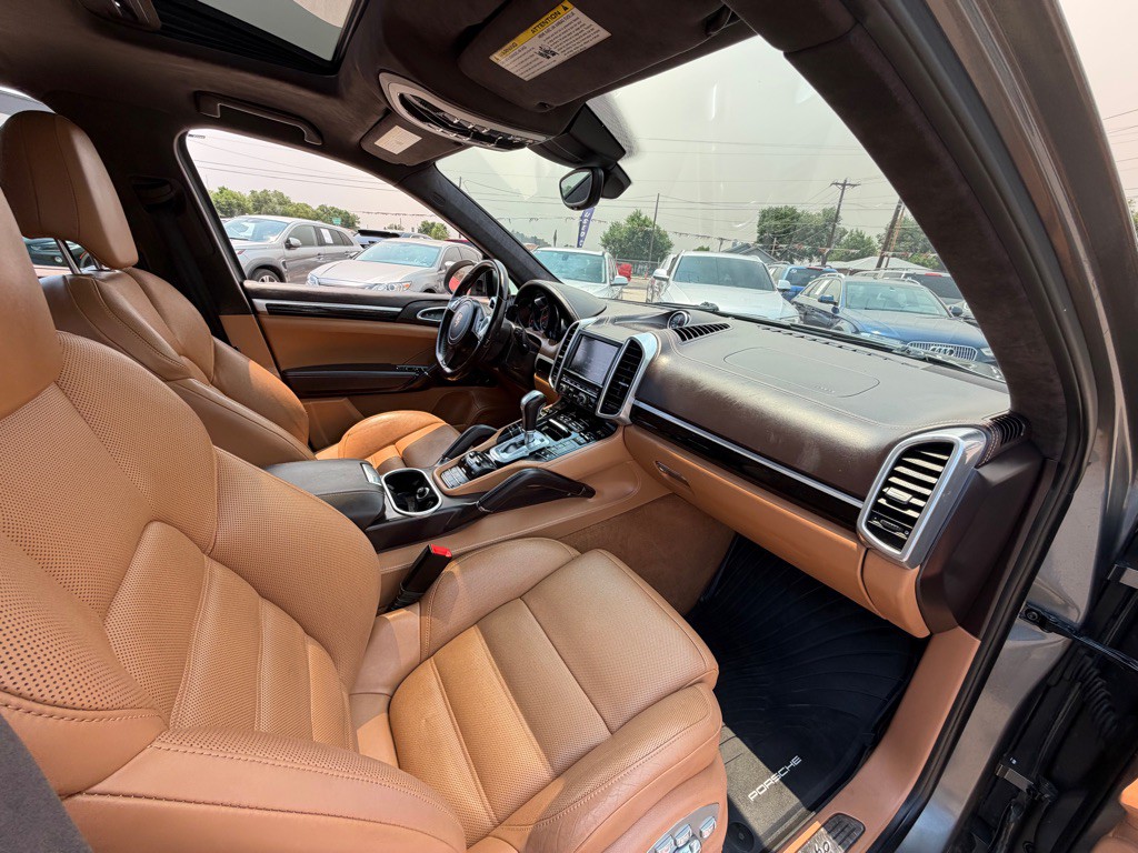 2014 Porsche Cayenne Image 19