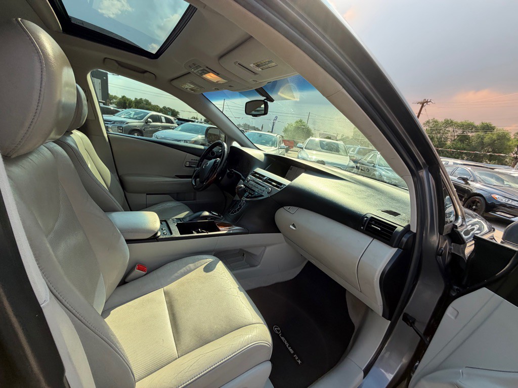2012 Lexus RX Image 17