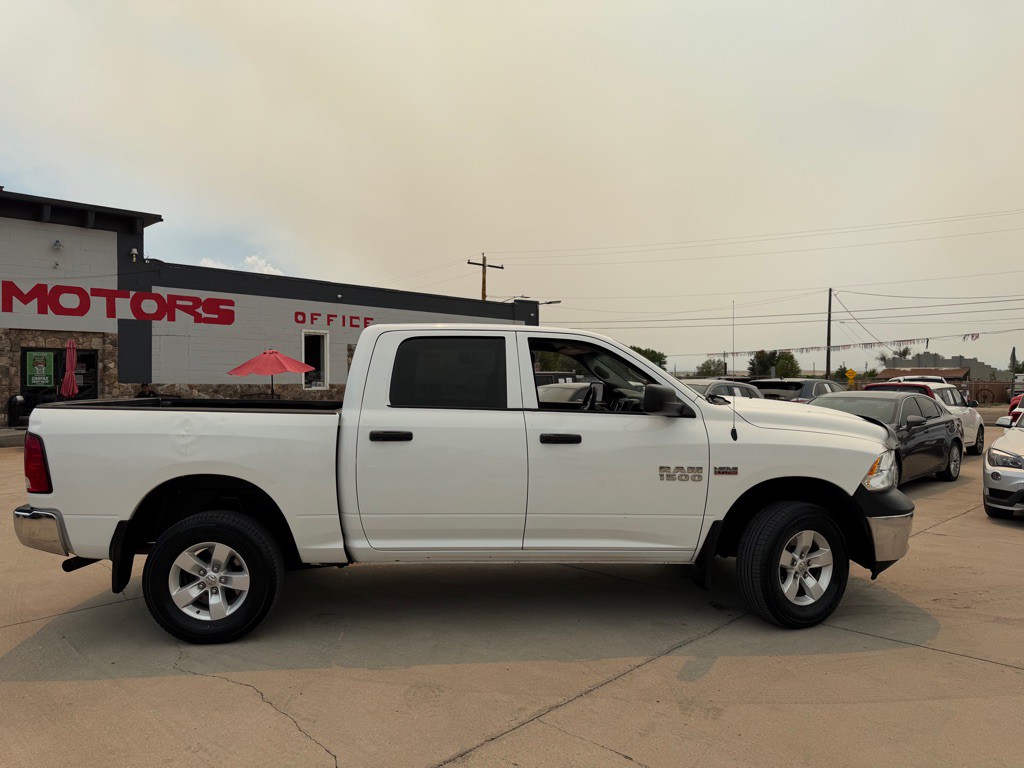 2014 RAM 1500 Image 2