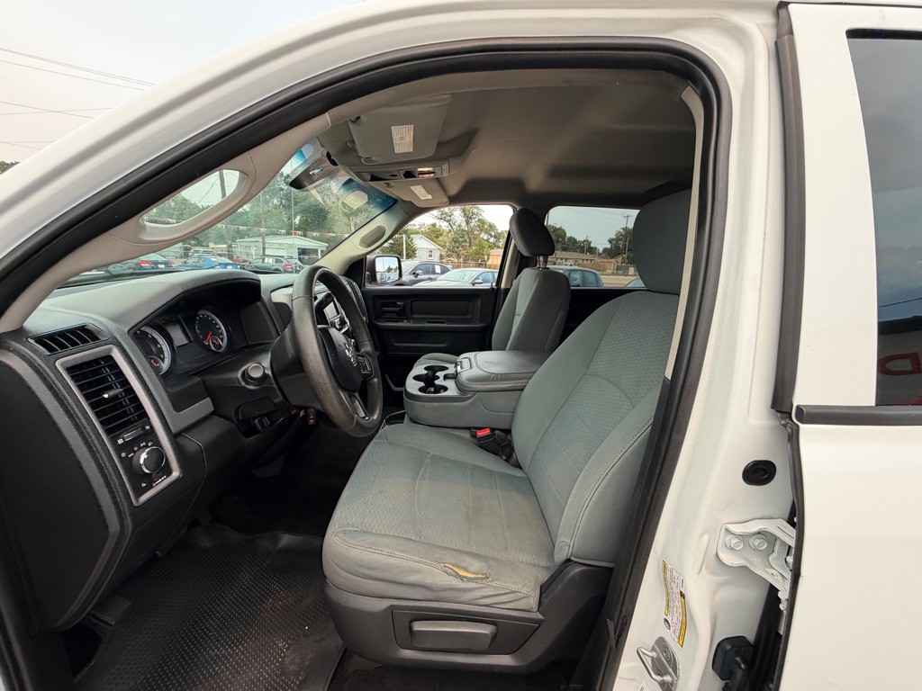 2014 RAM 1500 Image 8