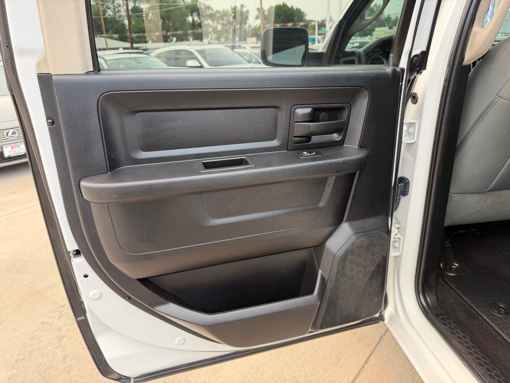 2014 RAM 1500 Image 12