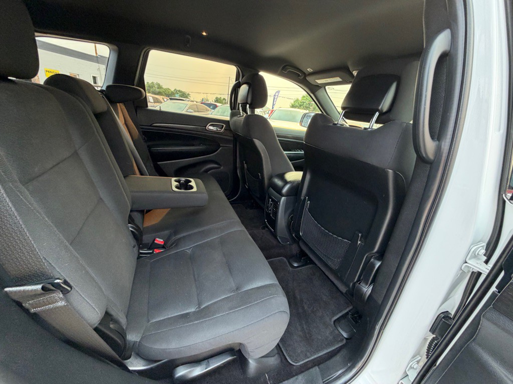 2017 Jeep Grand Cherokee Image 14