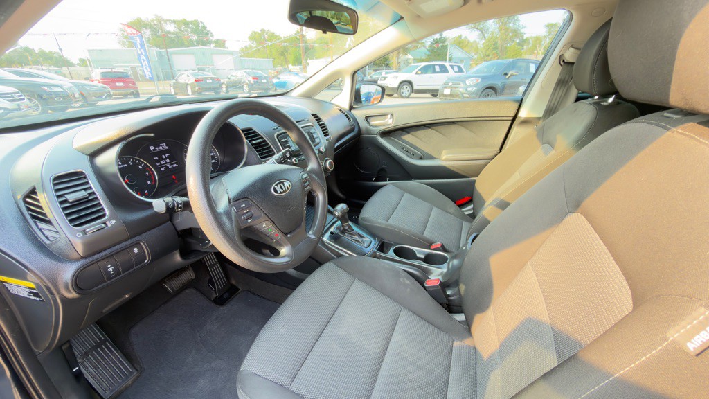 2018 Kia Forte Image 9