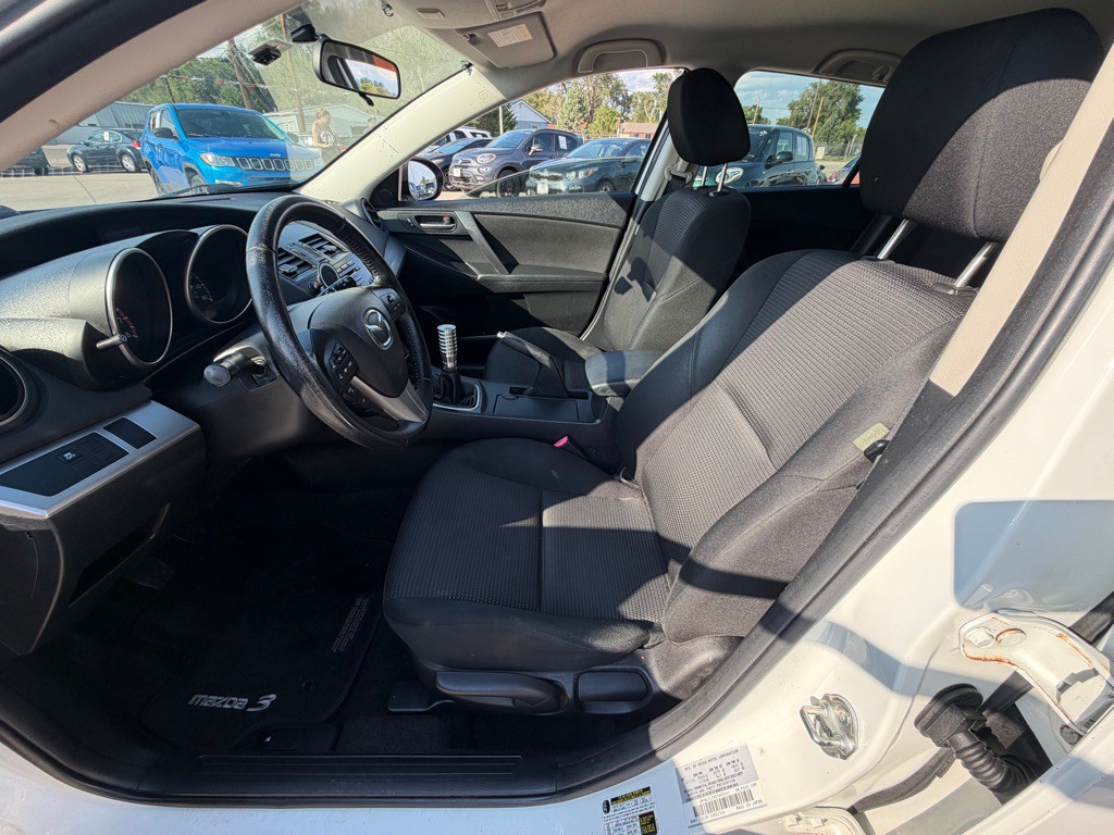 2012 Mazda Mazda3 Image 8