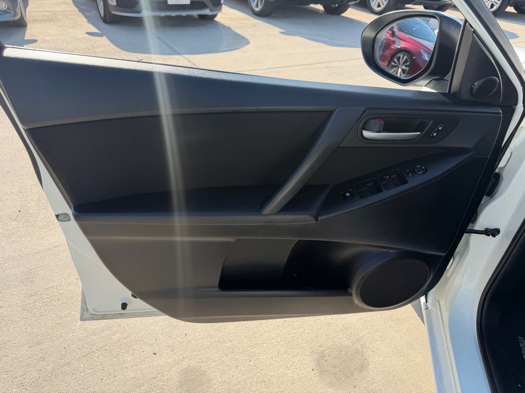 2012 Mazda Mazda3 Image 10