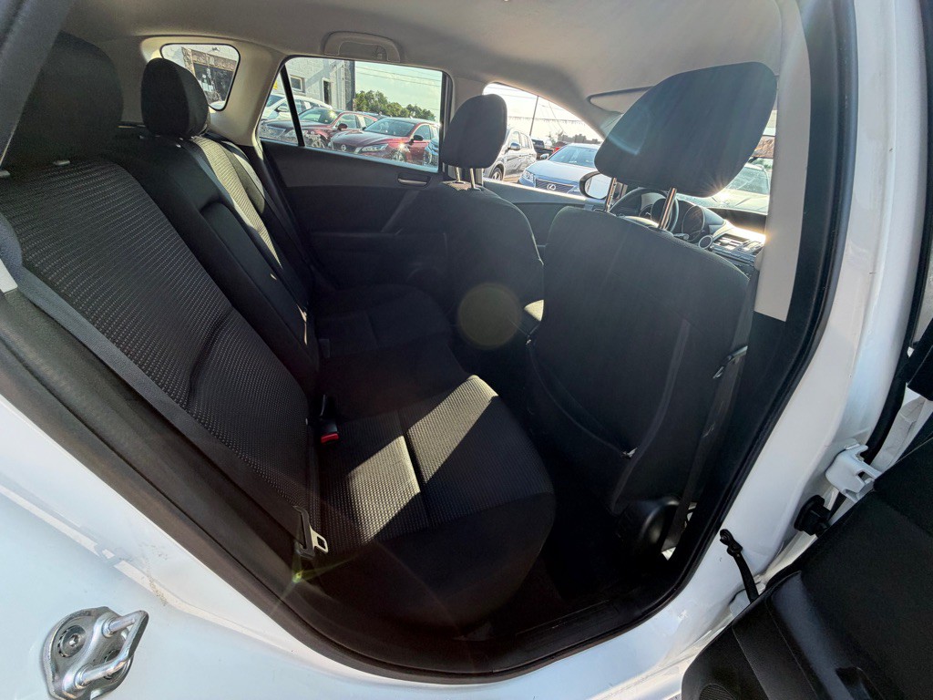 2012 Mazda Mazda3 Image 14