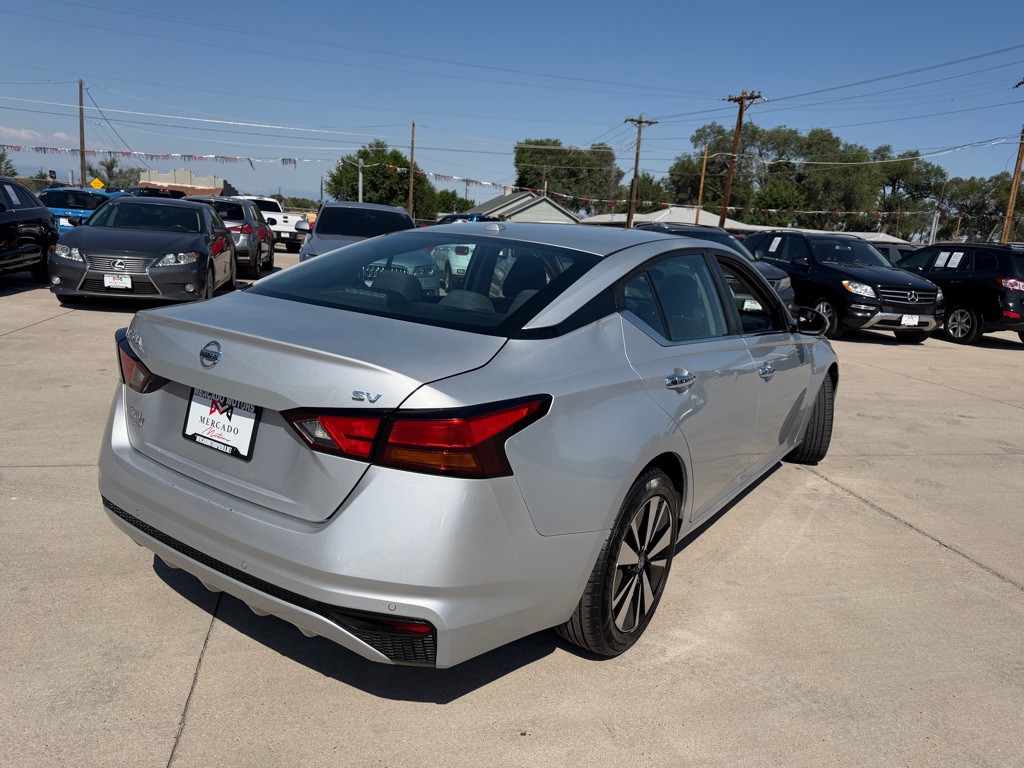 2021 Nissan Altima Image 3