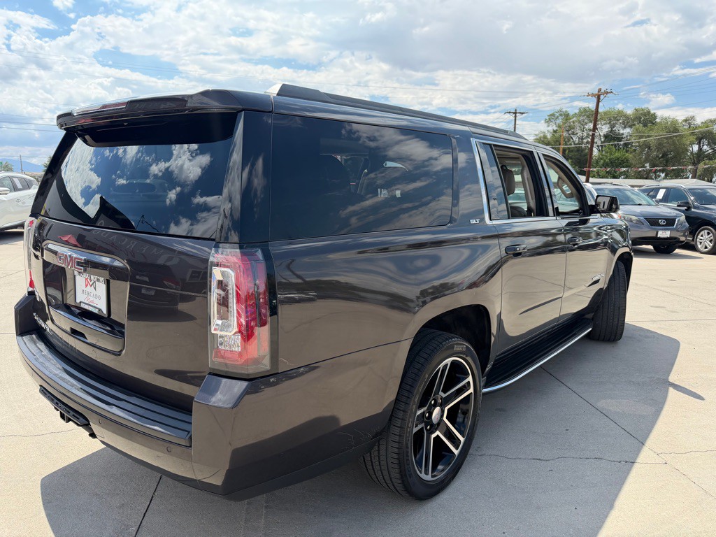 2015 GMC Yukon Image 3